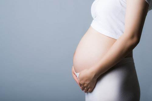 孕晚期37周左右,易发生“胎膜早破”,孕妈咪一定要好6点警惕