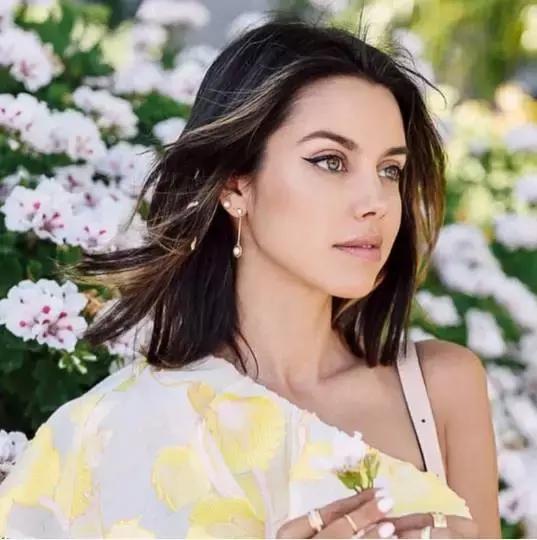 宋慧乔秀贤同款耳环,宋慧乔同款手镯