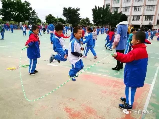 白云区小学大课间展示,白云七中大课间