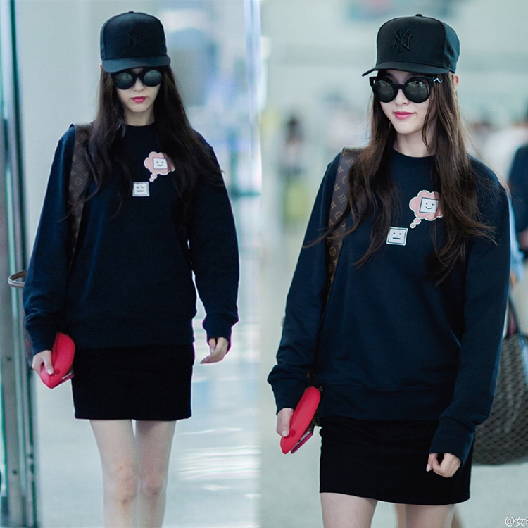 杨幂唐嫣卫衣怎么搭,杨幂唐嫣穿什么裤子好看