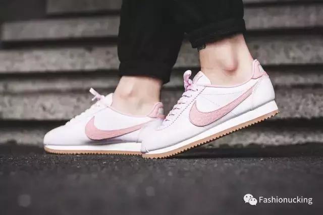 哪几款球鞋最值得买,今年好看的球鞋