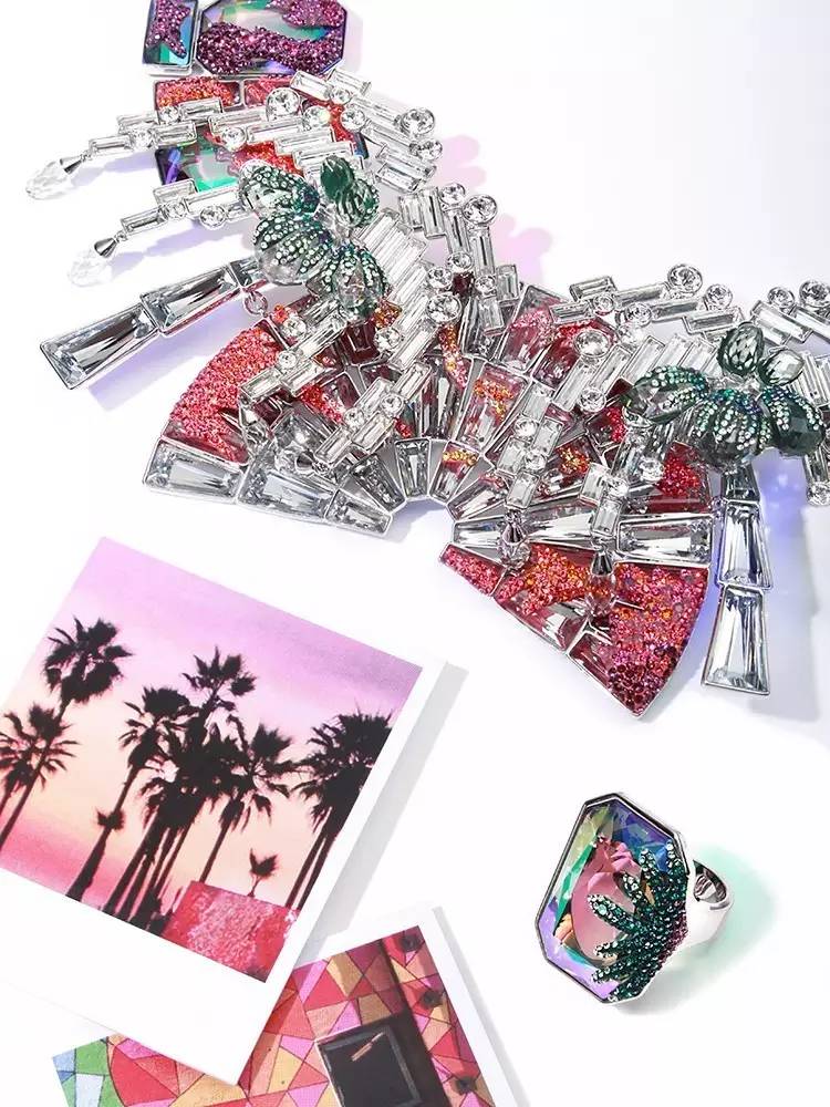 施华洛世奇绝美,行走的施华洛世奇