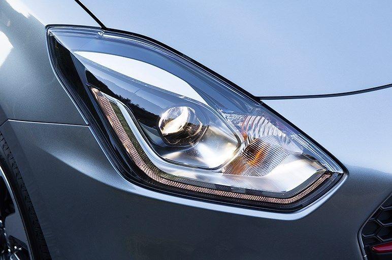 铃木雨燕2024款沉浸式体验,铃木雨燕1.5装机械增压