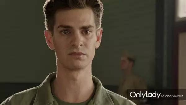 14岁退学又怎样？石头姐终获奥斯卡影后：幸运=人美还努力！