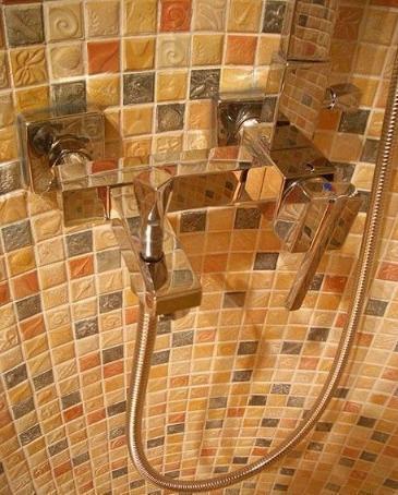 20年老师傅砖砌淋浴房，传业主群都火了，大家纷纷上门看！