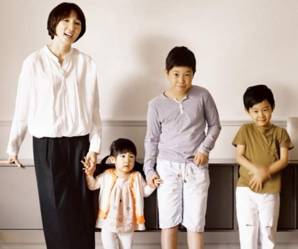 国外的体育解说确实不太一样，比如可以转行当总统