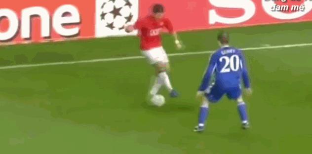 足坛门将精彩扑救诺伊尔,爆笑足球门将失误视频全集