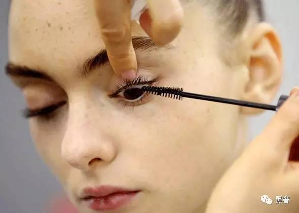 ysldior鍙ｇ孩鍐ぉ,ysldior鍙ｇ孩鍞囬噳鎺ㄨ崘