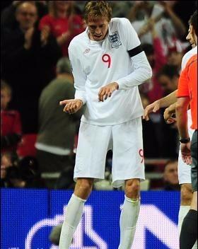 足球庆祝动作搞笑视频,足球场上最经典的庆祝动作