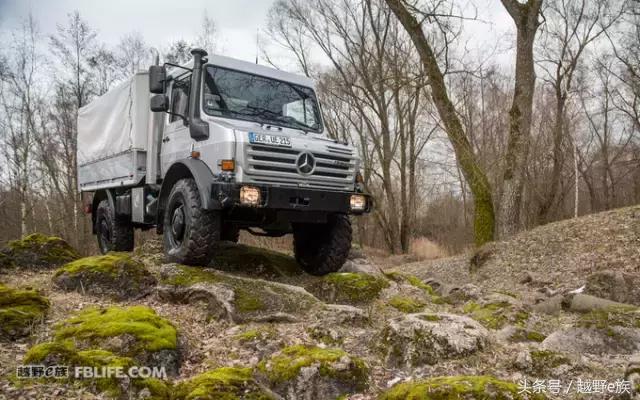 最强越野车奔驰乌尼莫克越野集锦,奔驰越野之王乌尼莫克最高时速