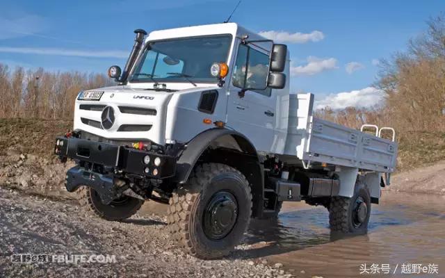 最强越野车奔驰乌尼莫克越野集锦,奔驰越野之王乌尼莫克最高时速