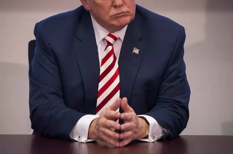 特朗普穿搭,特朗普穿衣风格特点