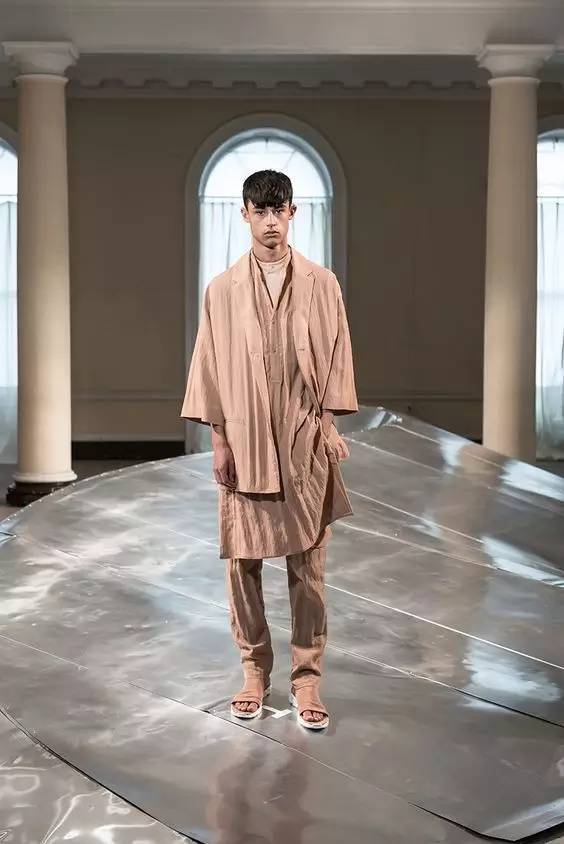 当下最流行的男装款式,2022服装男装潮牌流行趋势