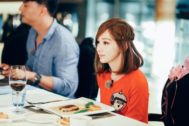 女明星谈恋爱受挫,女明星恋上男友