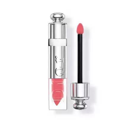 美女抹口红吻男神,涂上喜欢的口红吻最爱的他