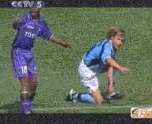 球队降级不离、遭遇财政危机不弃，他就是忠诚的代名词！