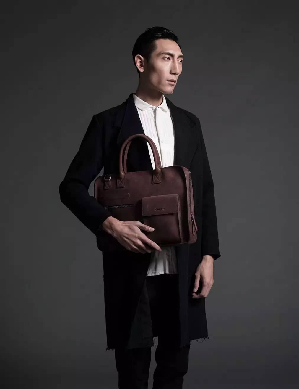 姗勬缁垮叕鏂囧寘,缁跨函鑹插叕鏂囧寘