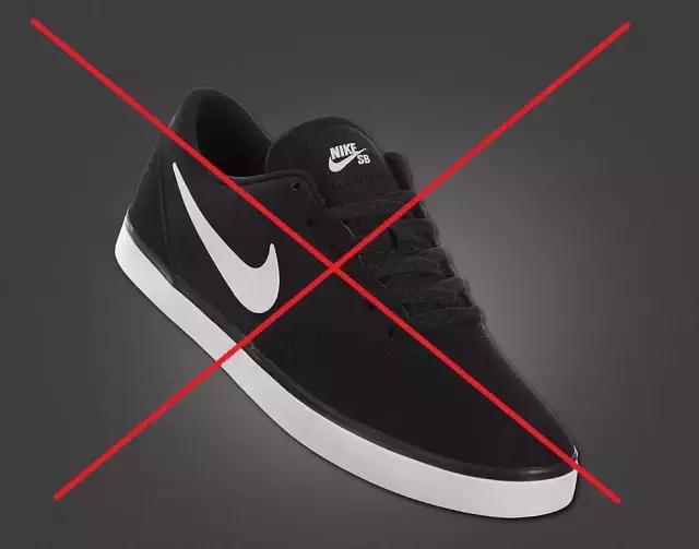 学校不让穿名牌鞋买哪种,学校不允许穿耐克阿迪达斯