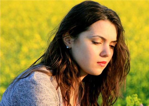 缓解眼睛劳累的瑜伽方式,缓解肩膀劳累的瑜伽动作