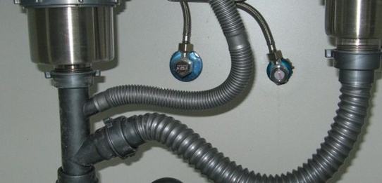 菜盆地漏堵塞最快的疏通方法,厕所地漏堵了怎么办妙招