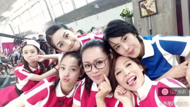 她40岁离婚，剃光头，爆粗口，却在娱乐圈里活得比谁都肆意！