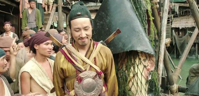 同是编剧出身，都被周星驰力捧，今一个成导演，一个却销声匿迹