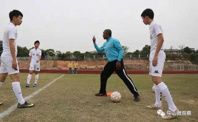 这个培养过贝利等“巨星”的巴西桑托斯俱乐部，将与中山共建足球学校，还会选人去巴西训练！