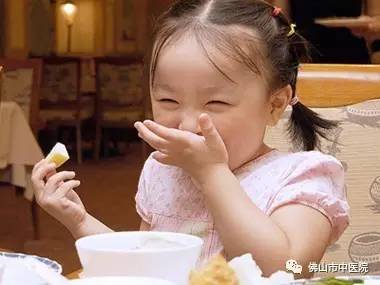 孩子肠胃炎又拉又吐推拿手法,小孩急性肠胃炎又拉又吐打什么针