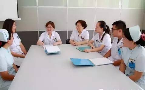 13日，包头一男子差点没命，只因嗓子疼，很多人会中招……