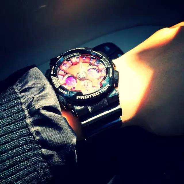 硬朗腕表低调男表,高档手表奢侈品男士