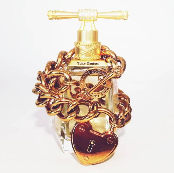 拥有了它，十年间买的其他饰品全部失宠