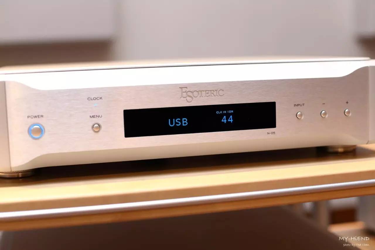 声音干净透明解析强：ESOTERICN-05网络*放播**器