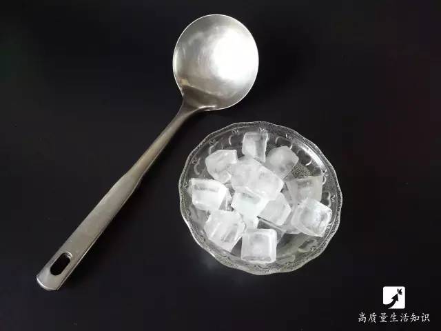 鸡汤炖好后浮油太多咋办,鸡汤去油效果最好的方法