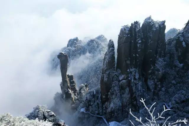 雪竟下得那么认真？居然感动了孟非踏雪来到江西，等不及了快上车