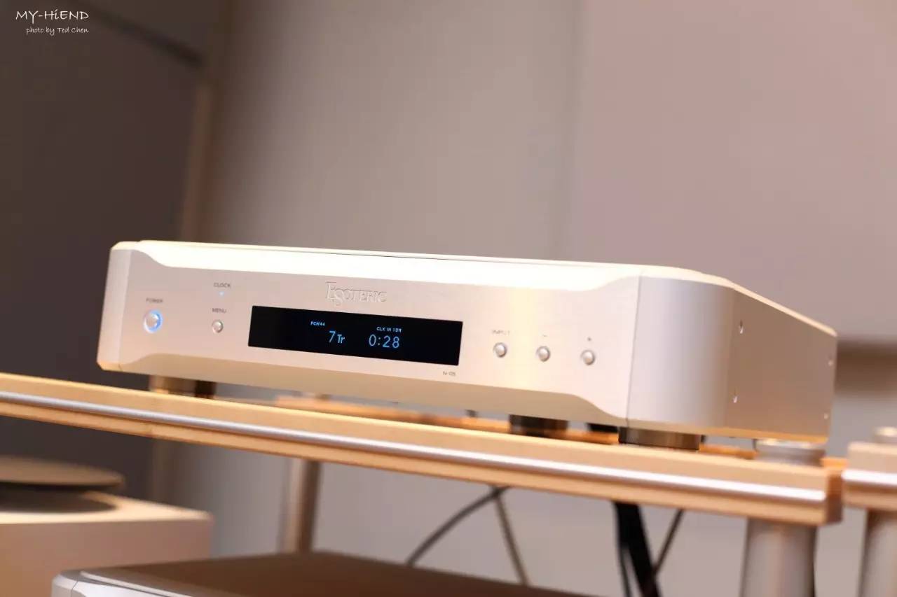 声音干净透明解析强：ESOTERICN-05网络*放播**器