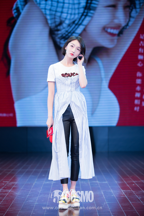 腿不够长可以尝试高腰裙,小短腿救星高腰半身裙优化身段