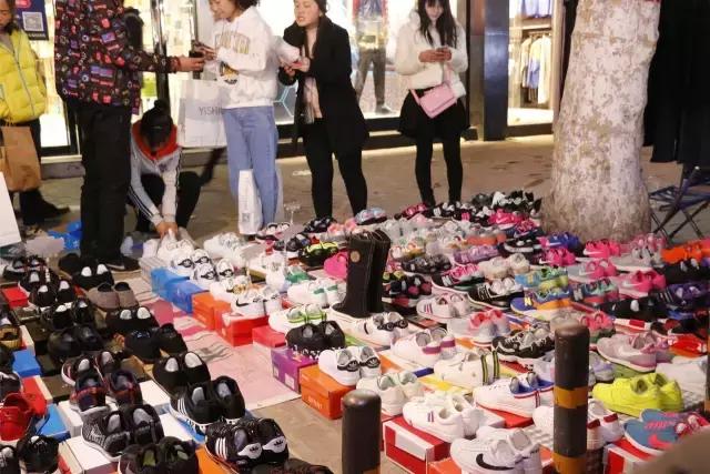 每一个与鱼化寨国际有染的人，都曾对这个小香港有难以言表的热忱