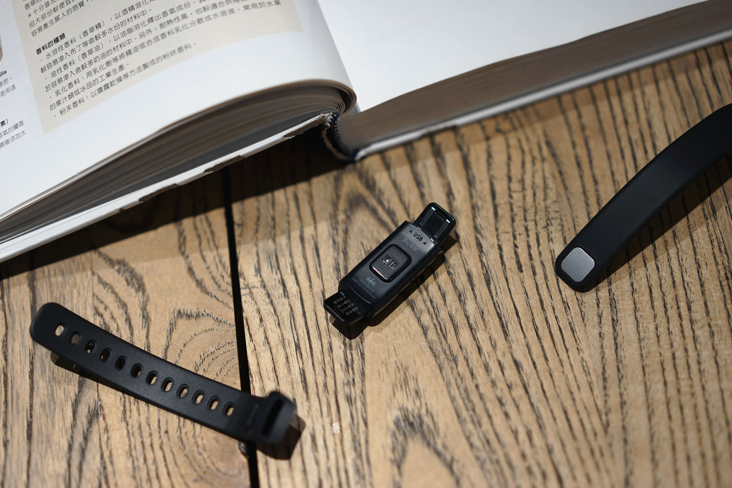 乐心手环mambo2代怎么连接微信,小米手环买到使用过的了