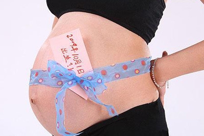 孕早期腹痛要关注什么,孕早期腹痛出血怎么办