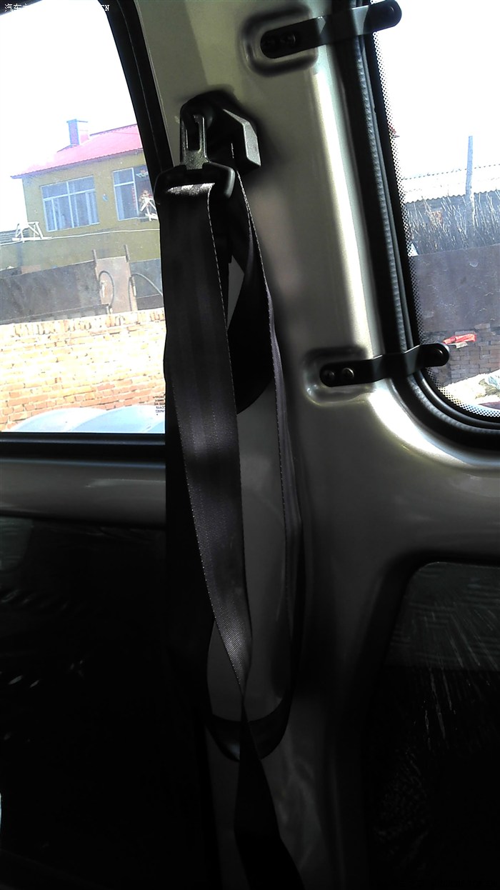 五菱荣光更换喇叭按钮教程,五菱荣光喇叭开关改装