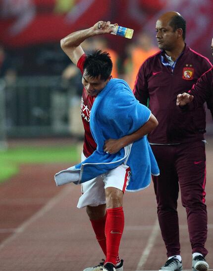 郑智中超十大犯规,郑智停赛4场都是中超吗