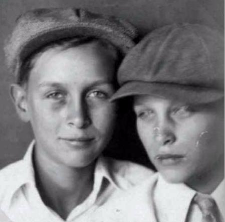 钻石是一位男士发明的，不过不是为了向女友献殷勤