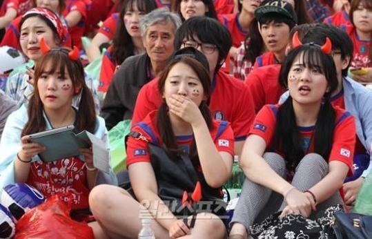 韩媒嘲讽国足：一个球星都没有,韩媒竟嘲讽国足