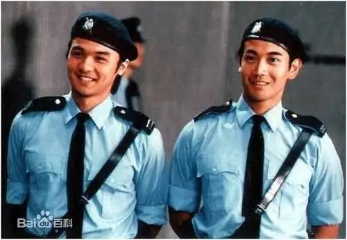 成龙师弟完整版,成龙的电影师弟出马