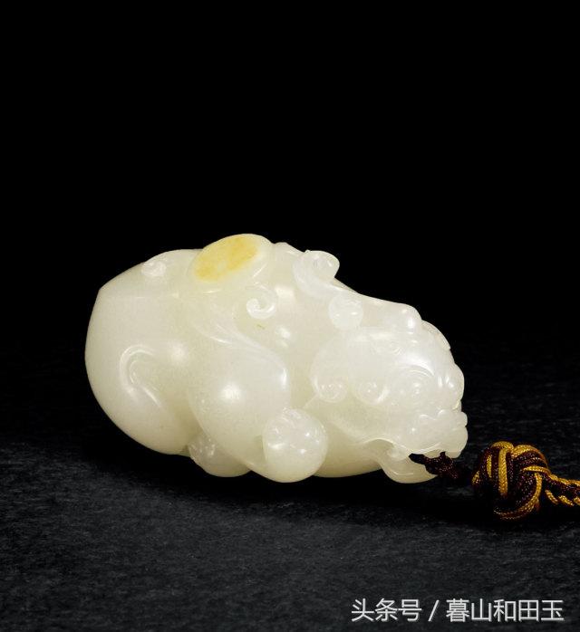 把玩和田玉手把件正确的方法,和田玉籽料手把件怎么盘玩