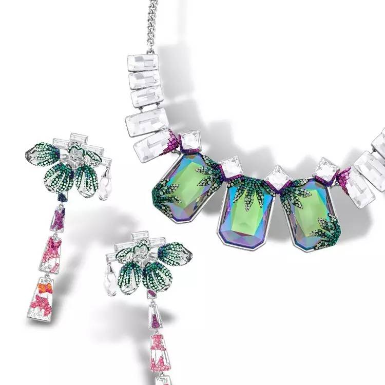 施华洛世奇绝美,行走的施华洛世奇