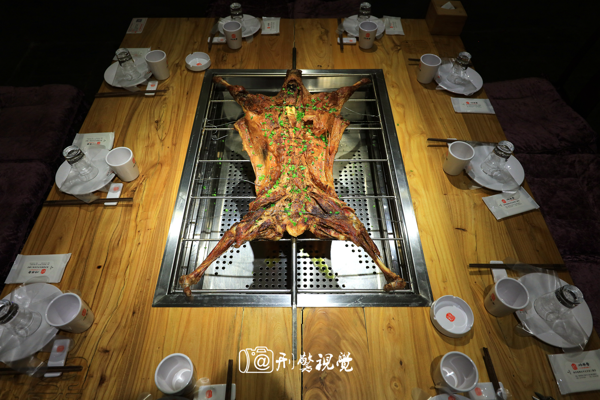 蒙古烤全羊的正宗配方,碳烤全羊的绝密配方