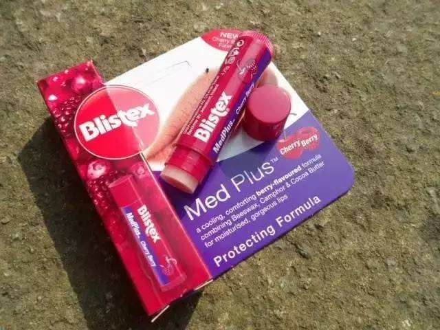 爆皮的唇膏,平价好用润唇膏