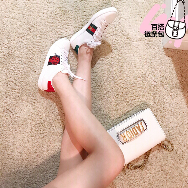 今年流行的大牌鞋子秋冬,当季最流行的大牌鞋子