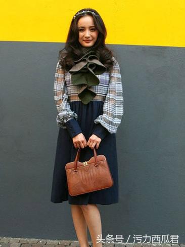 杨幂机场新look美炸！可她曾经也是各大时装周的雷神啊！